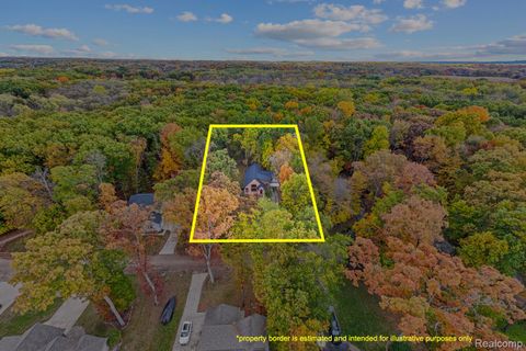 4648 Oak Lane Hamburg Township MI 48189