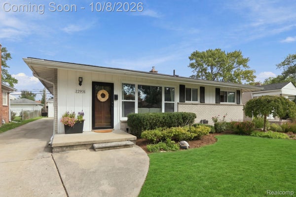 22931 LINGEMANN ST, SAINT CLAIR SHORES, MI 48080 - Image dbbbdee7c0f33db68656e99af7e7fb88/2853524378