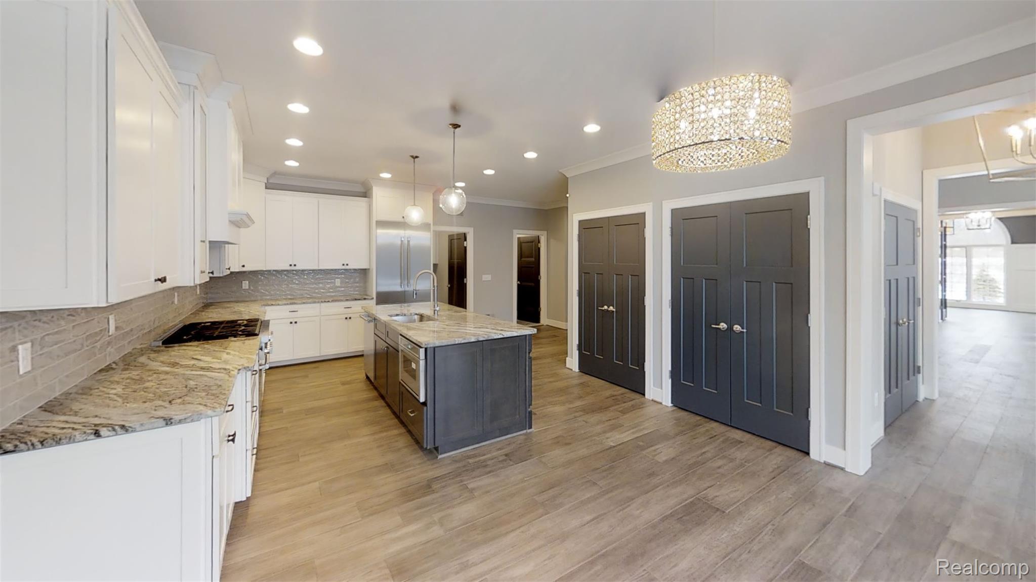 2515 Barberry Drive 21