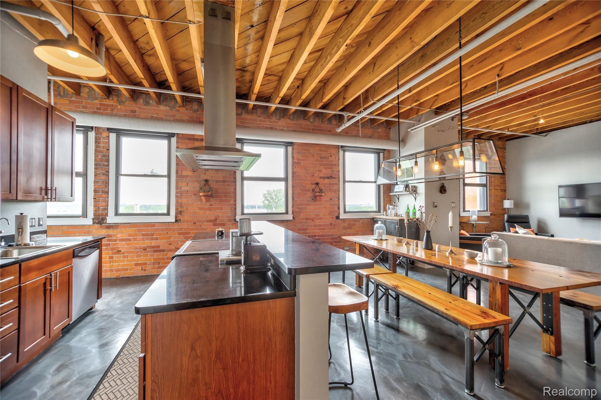 Detroit City, Michigan 48207, United States, 1 Bedroom Bedrooms, ,2 BathroomsBathrooms,Residential,Active,178792