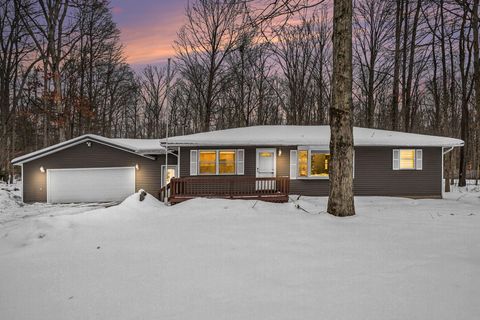 18412 148th Avenue Spring Lake Township MI 49456