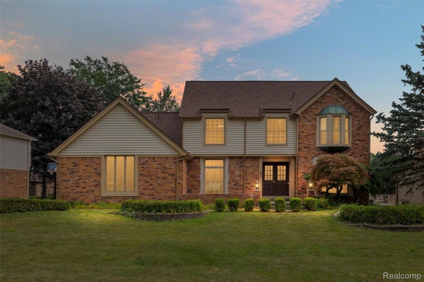 450 TIMBERLINE DR, ROCHESTER HILLS, MI 48309 - Image dbca29aaf7a92afd72b2de3baad7cc6f/3446993126