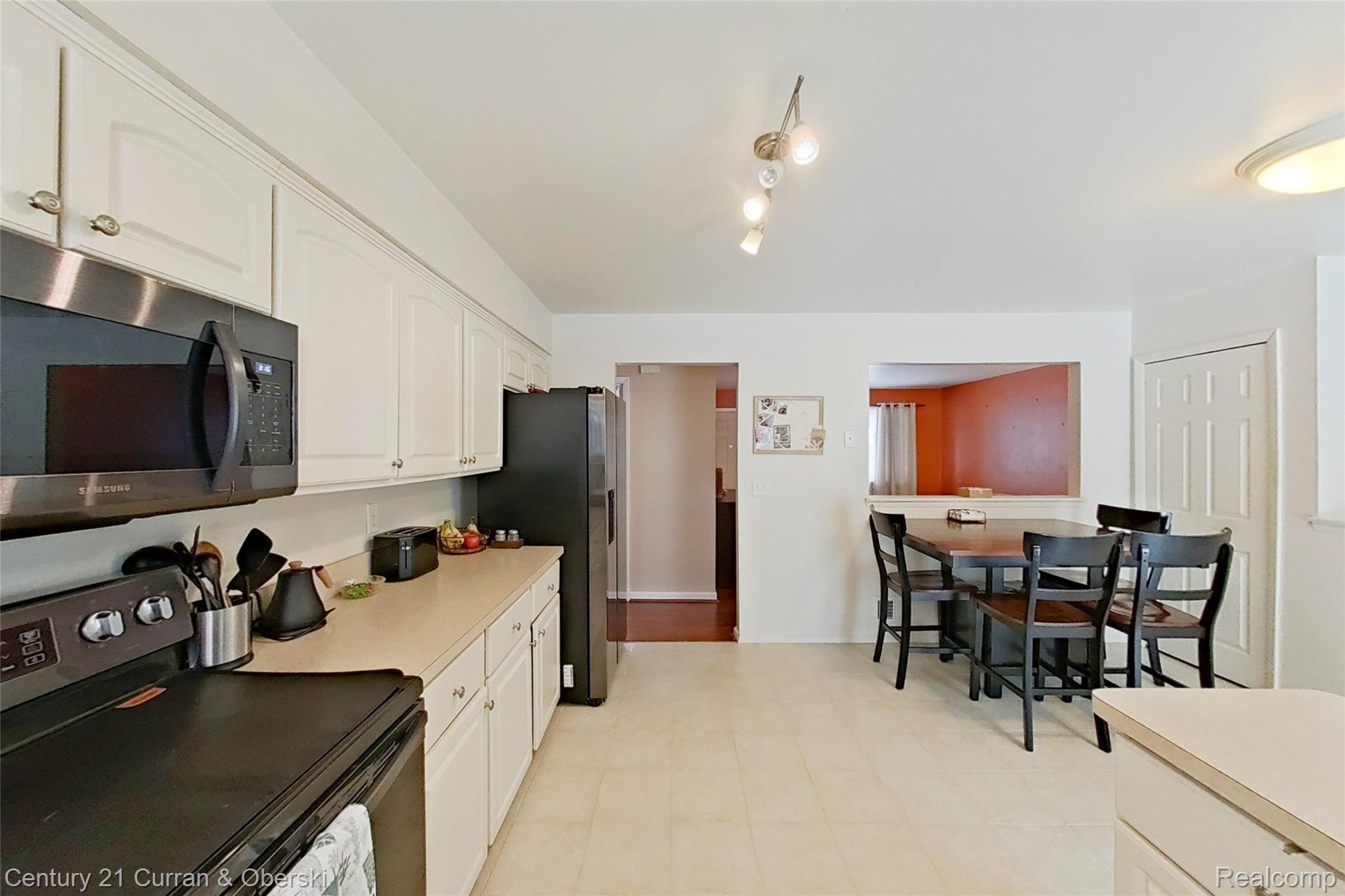 34455 Rhonswood Street