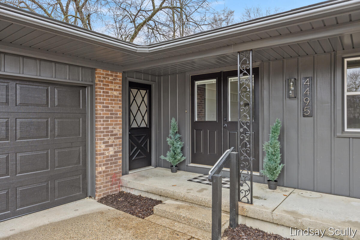 4495 Trail View Drive NE