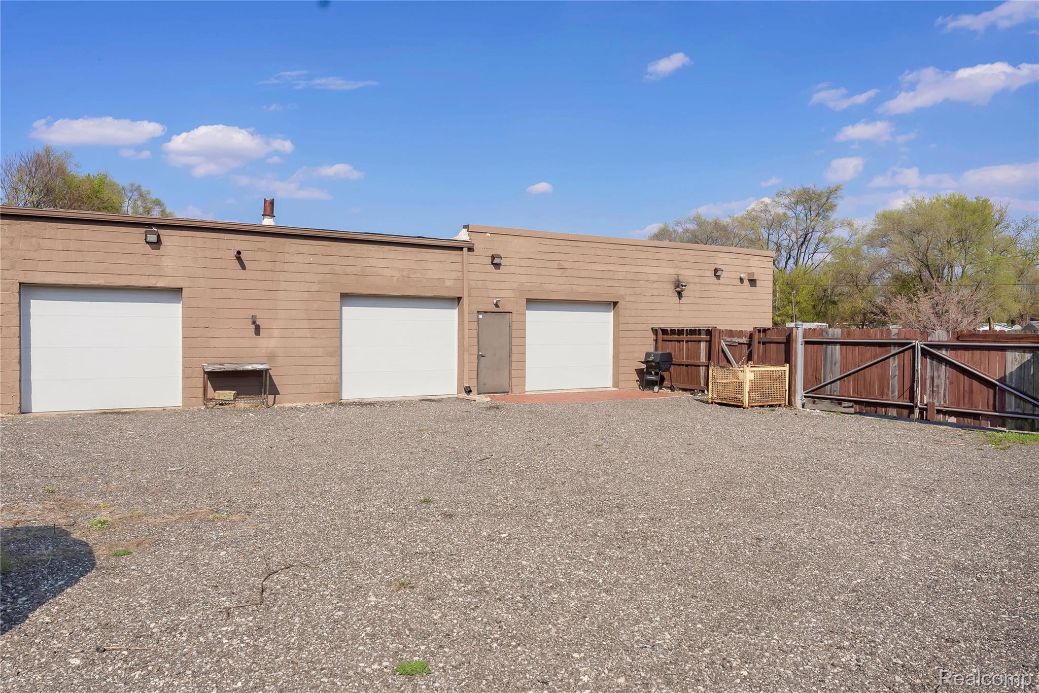 238 W Montcalm Street