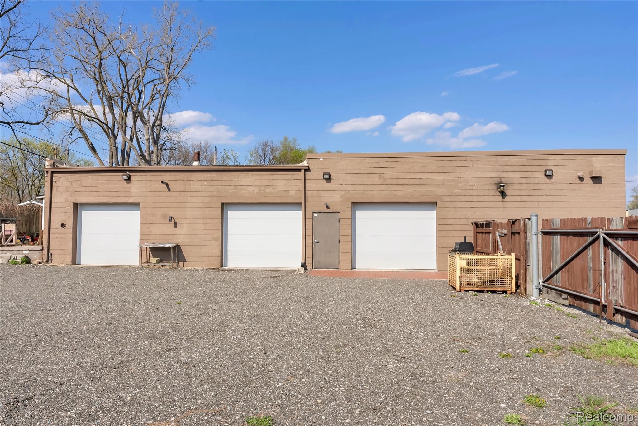 238 W Montcalm Street