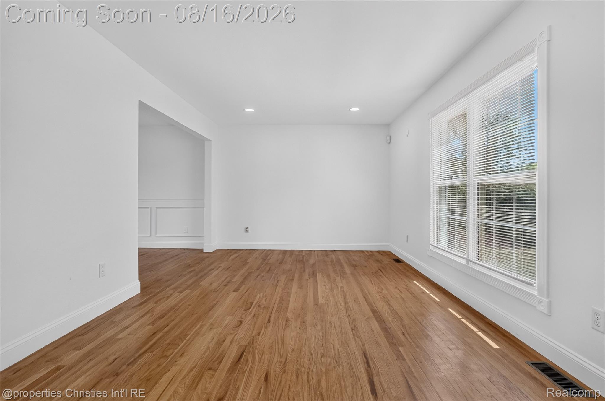 2834 Rossmoor Circle
