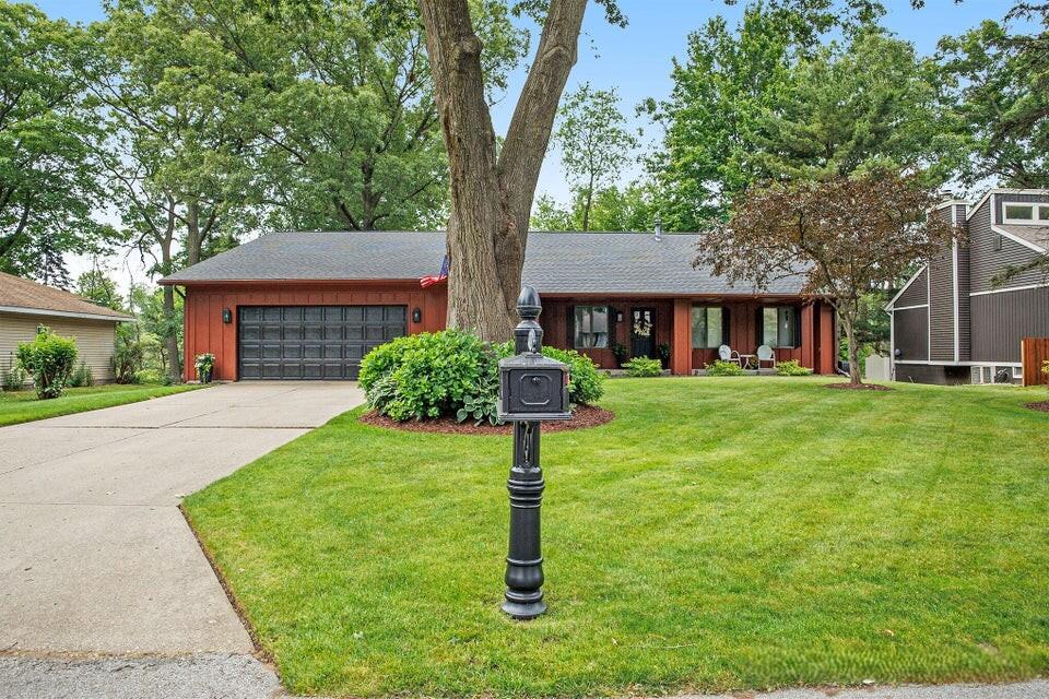 15120 Carriage Way
