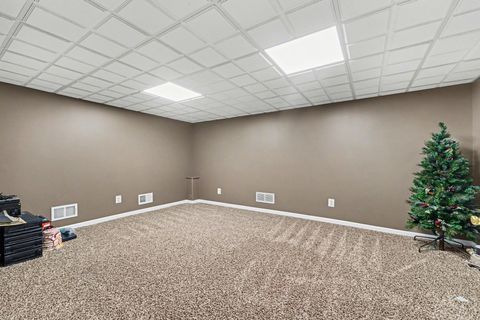 Tiny photo for 14836 Plymouth Crossing, Plymouth Charter Township, MI 48170 (MLS # 81026013502)