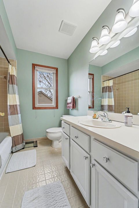 Tiny photo for 14836 Plymouth Crossing, Plymouth Charter Township, MI 48170 (MLS # 81026013502)