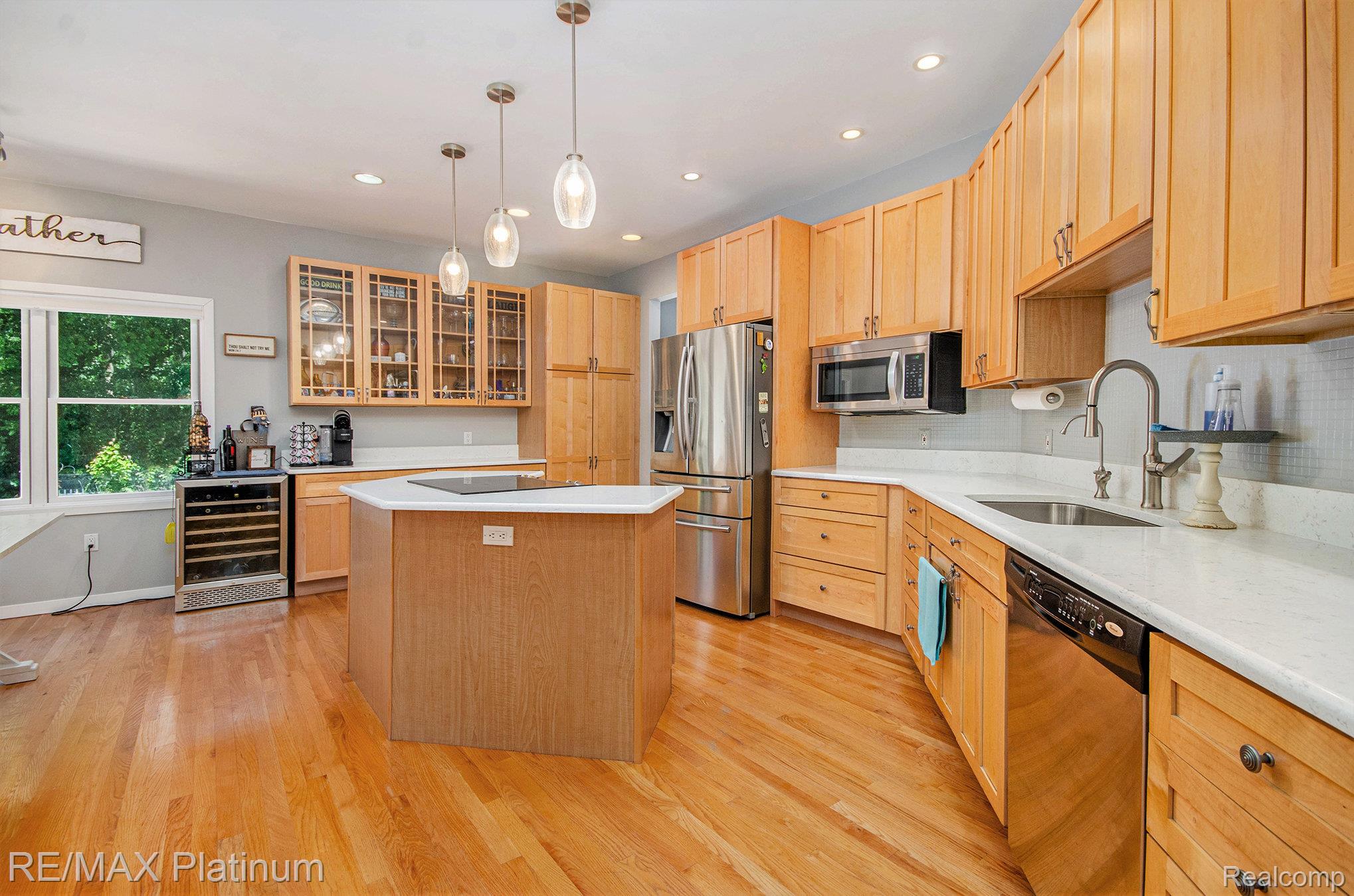 4090 ROLLING ACRES DRIVE