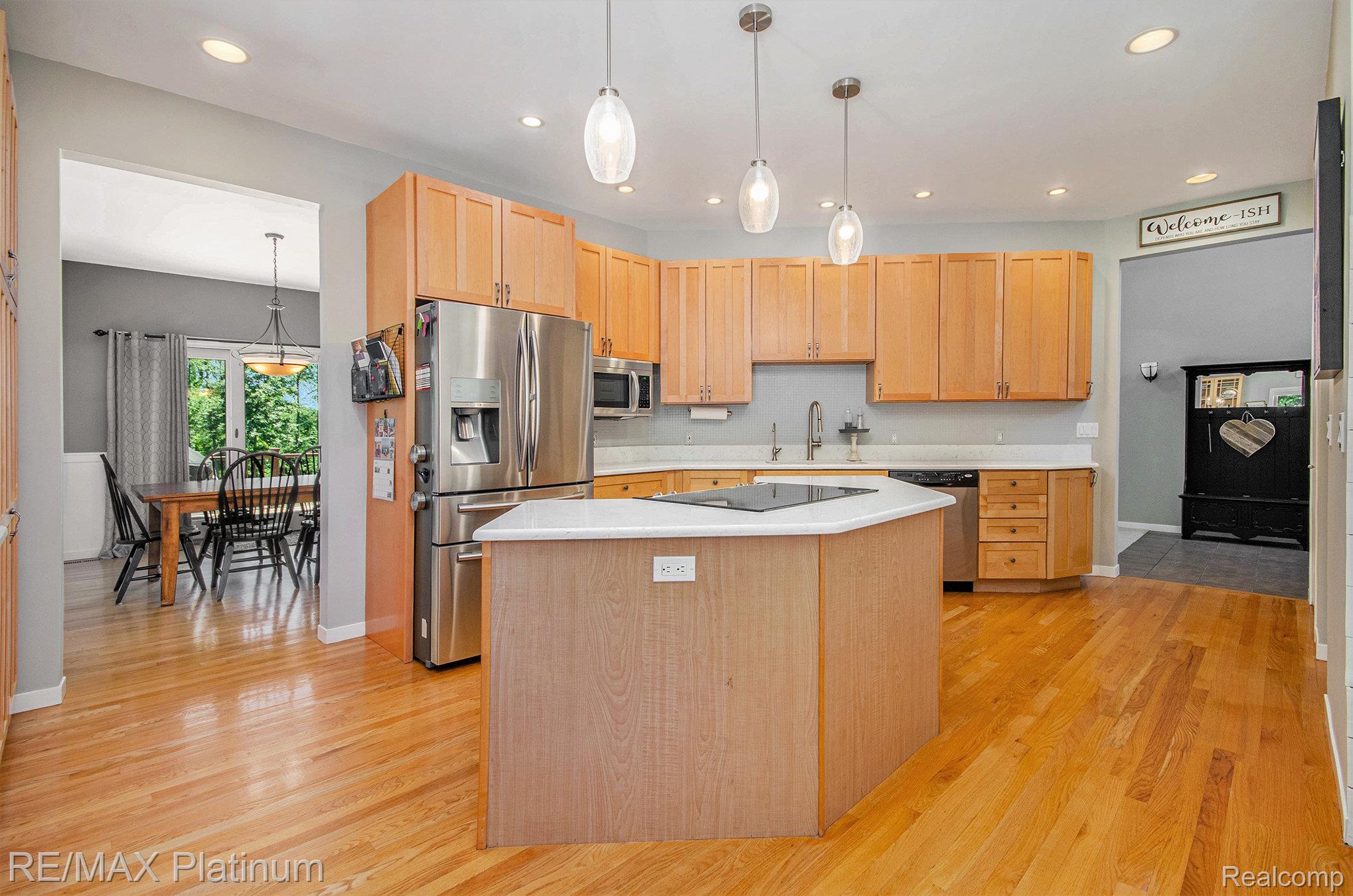 4090 ROLLING ACRES DRIVE