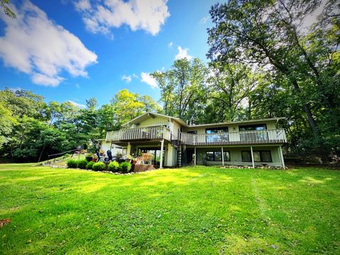 1910 Essex Lane Jackson City MI 49203