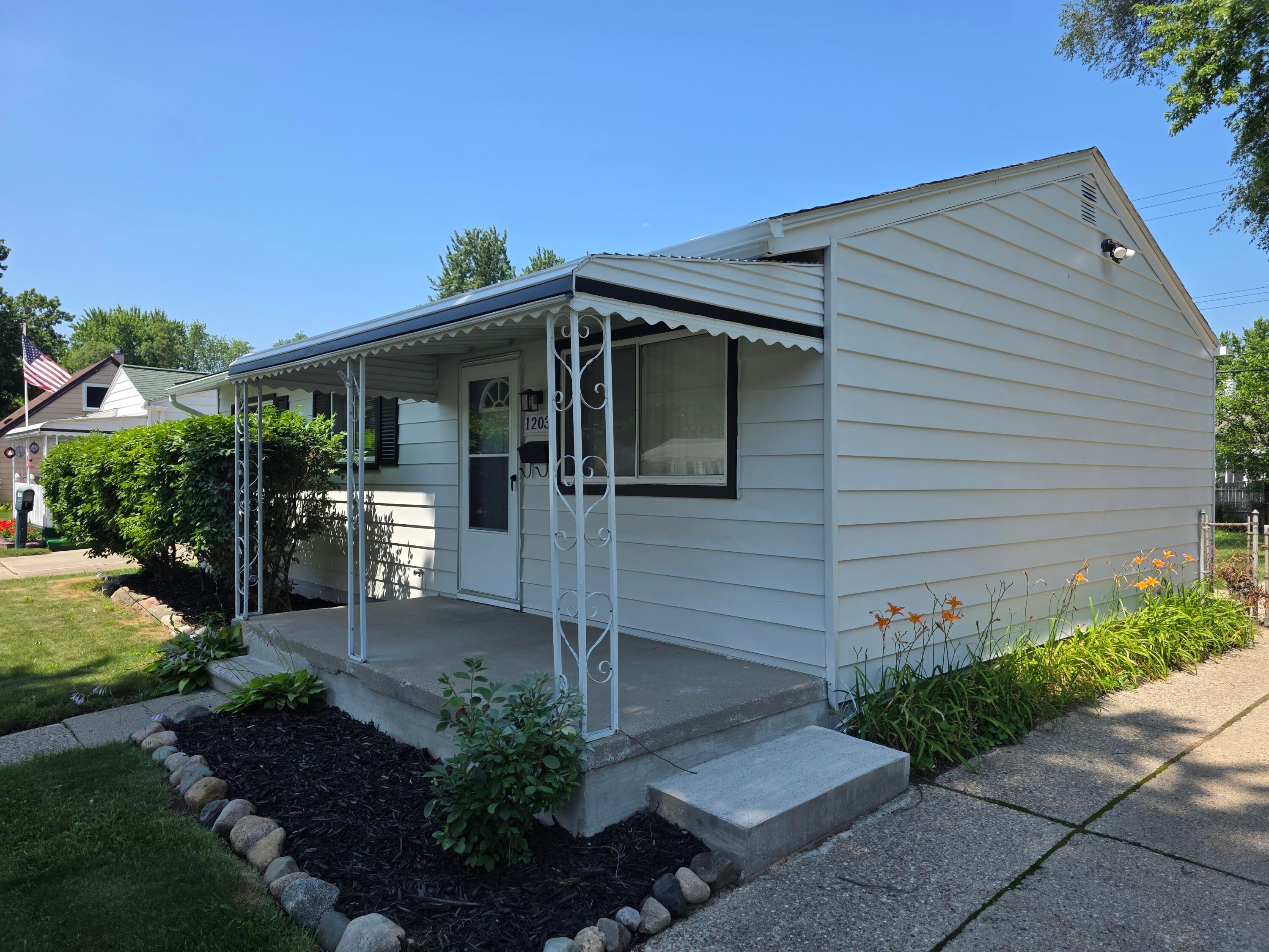 1203 Wendell Avenue