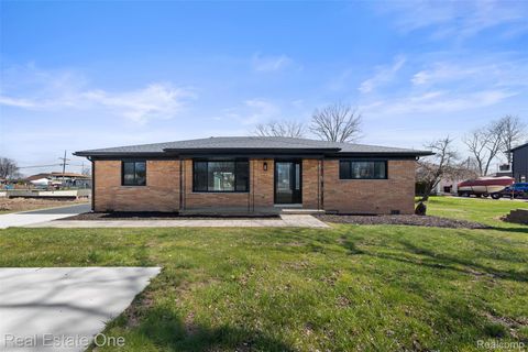 47900 Jefferson Avenue Chesterfield Township MI 48047