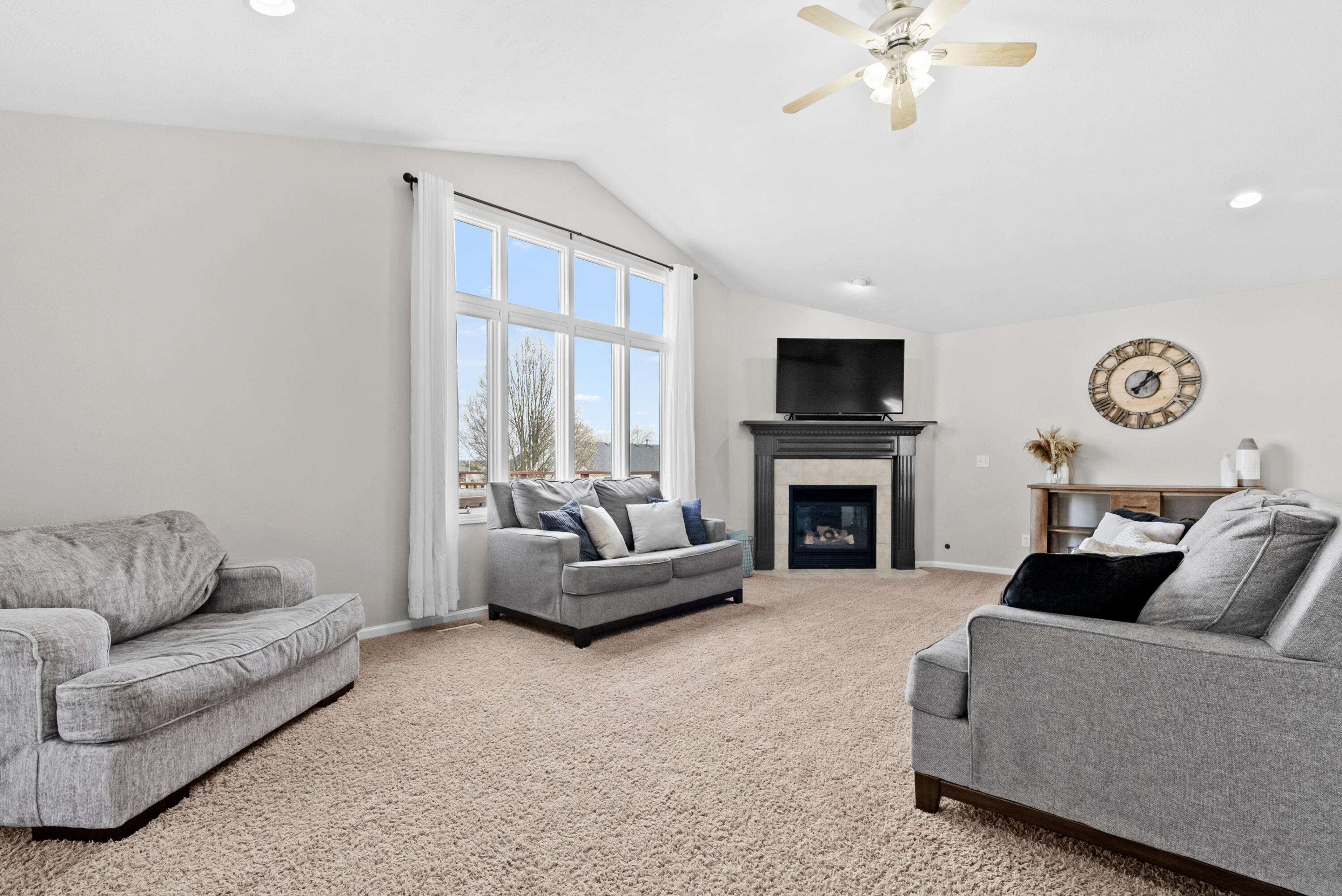 2513 Willow Ridge Drive