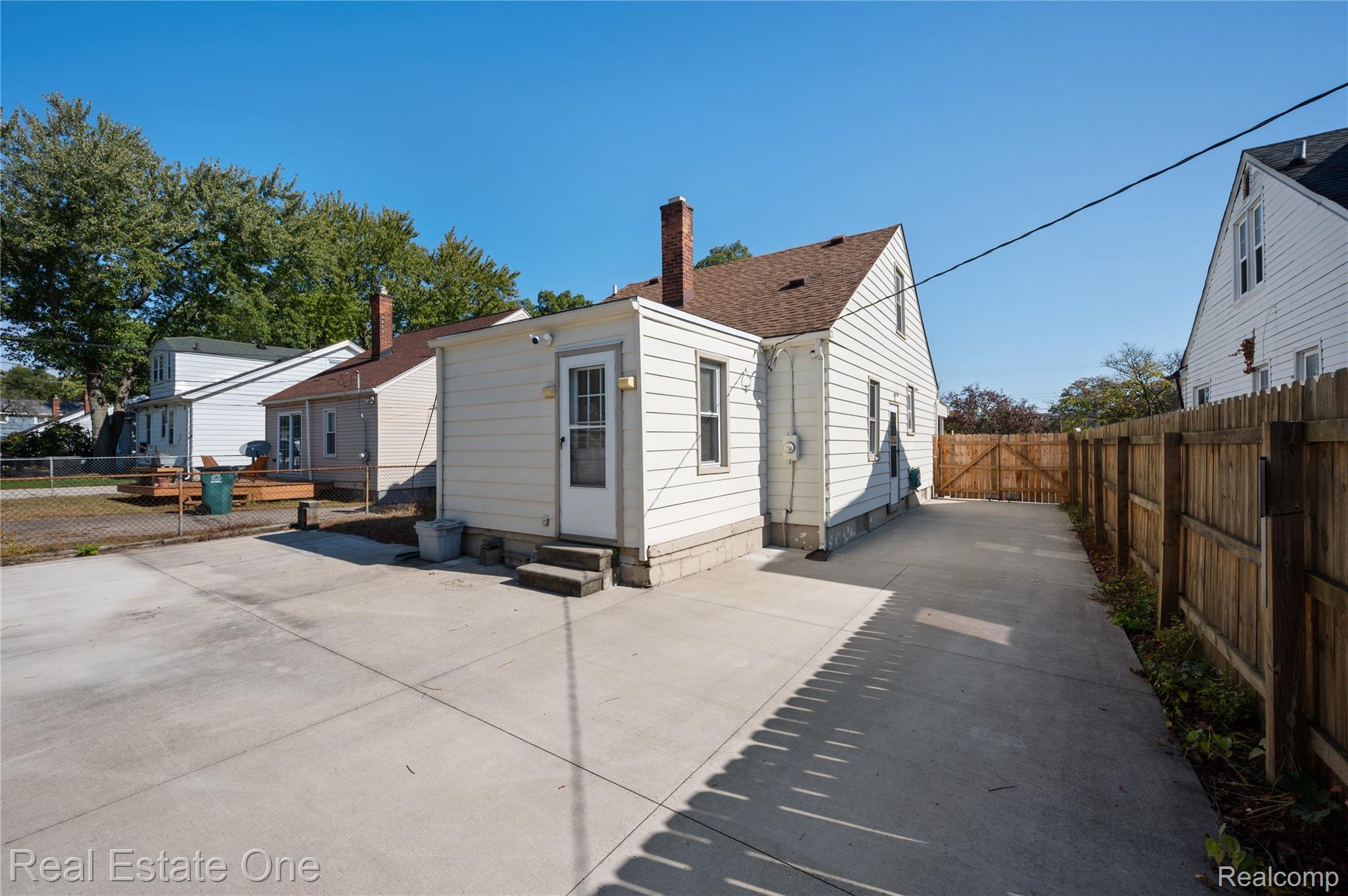 2015 Central Street
