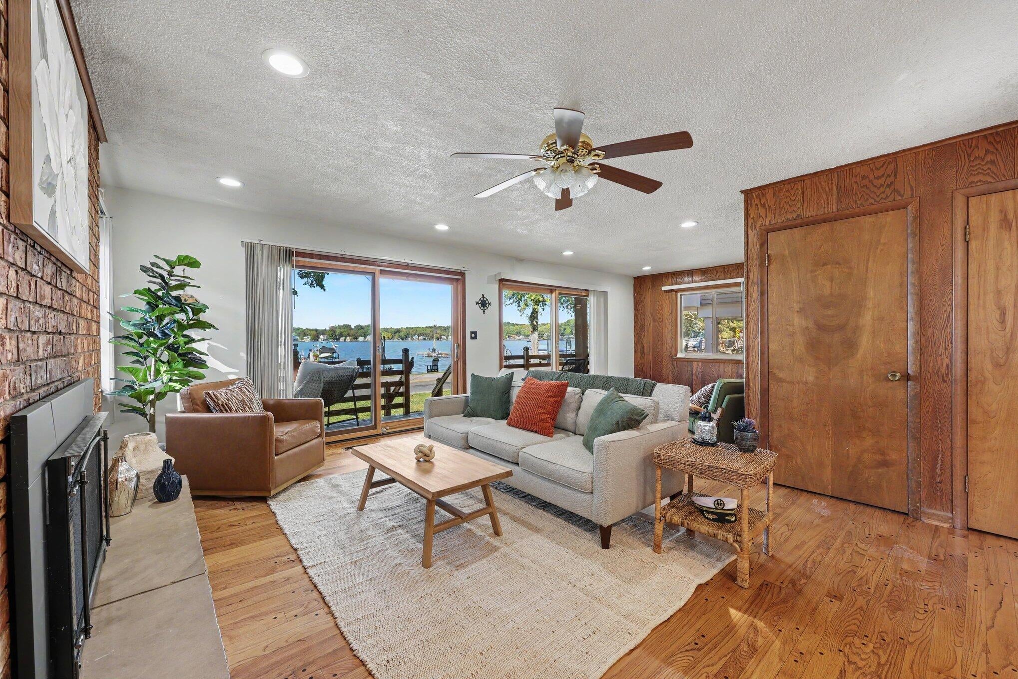 2973 Round Lake Highway