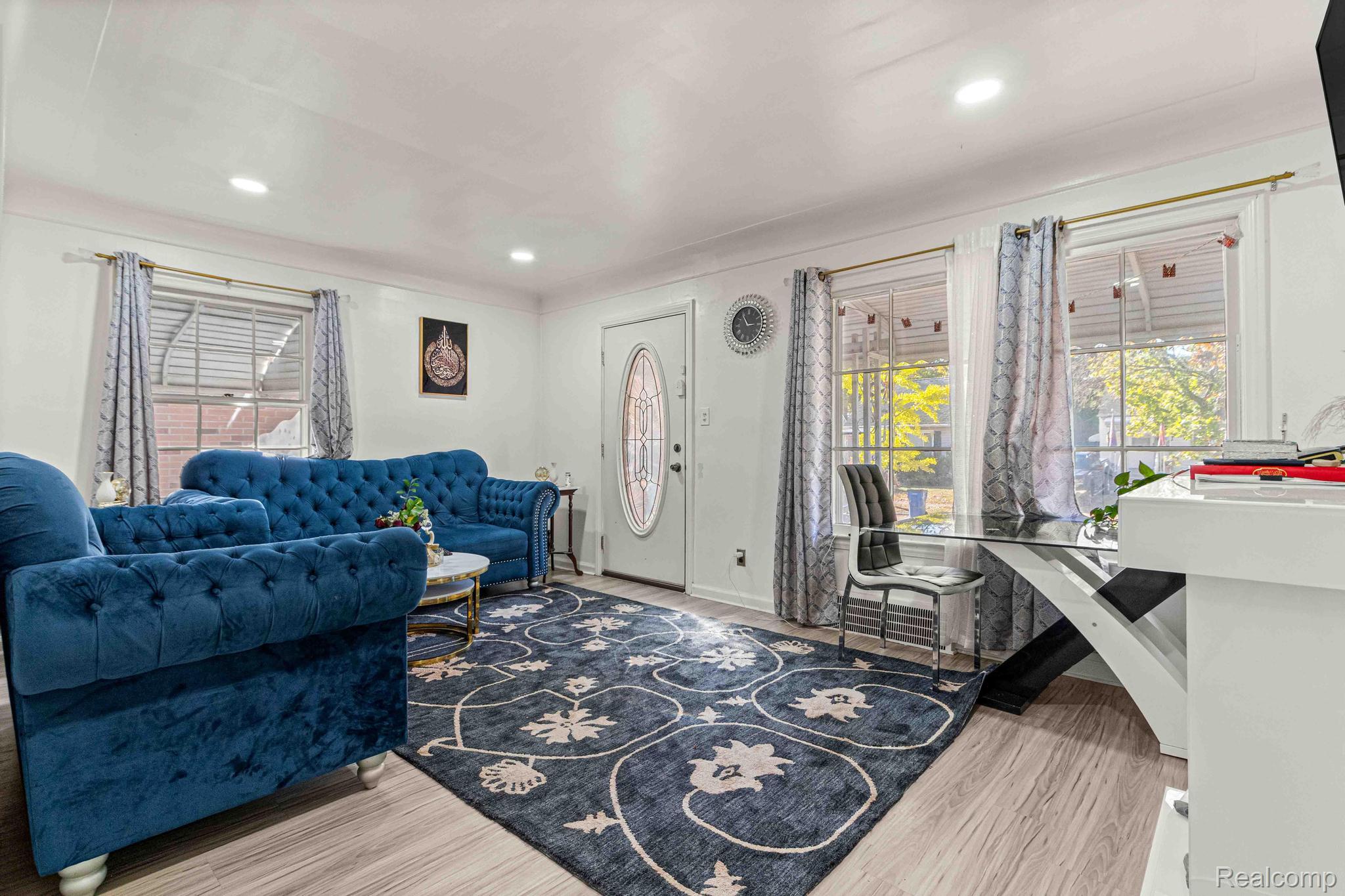 4155 Syracuse Street