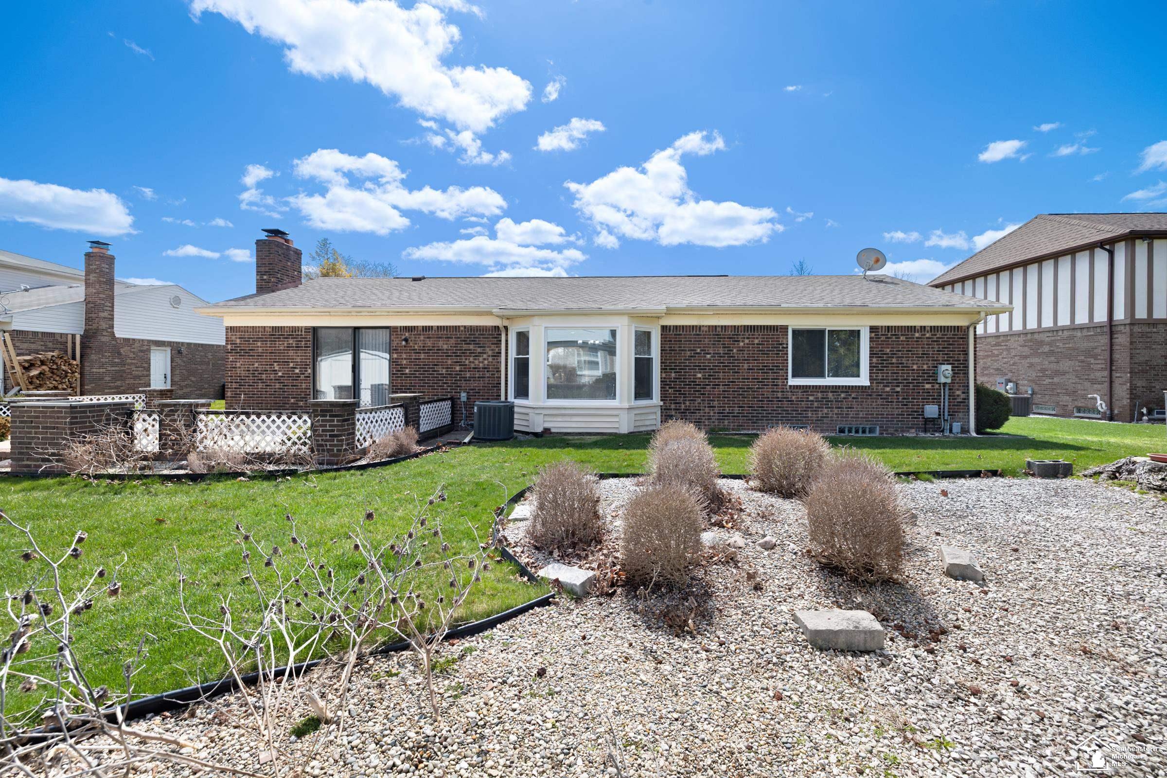 33472 6 MILE Road