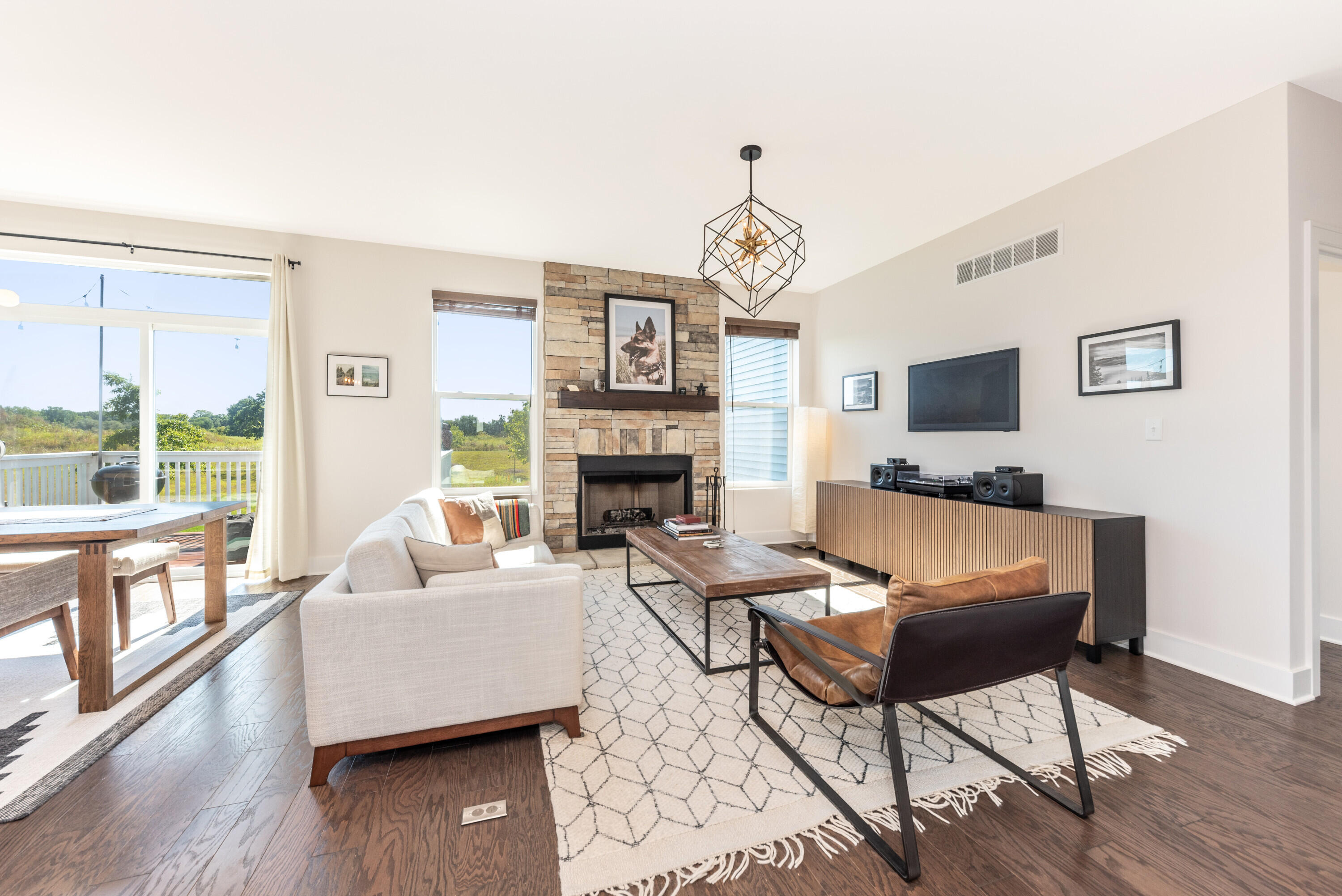 233 Campolina Street