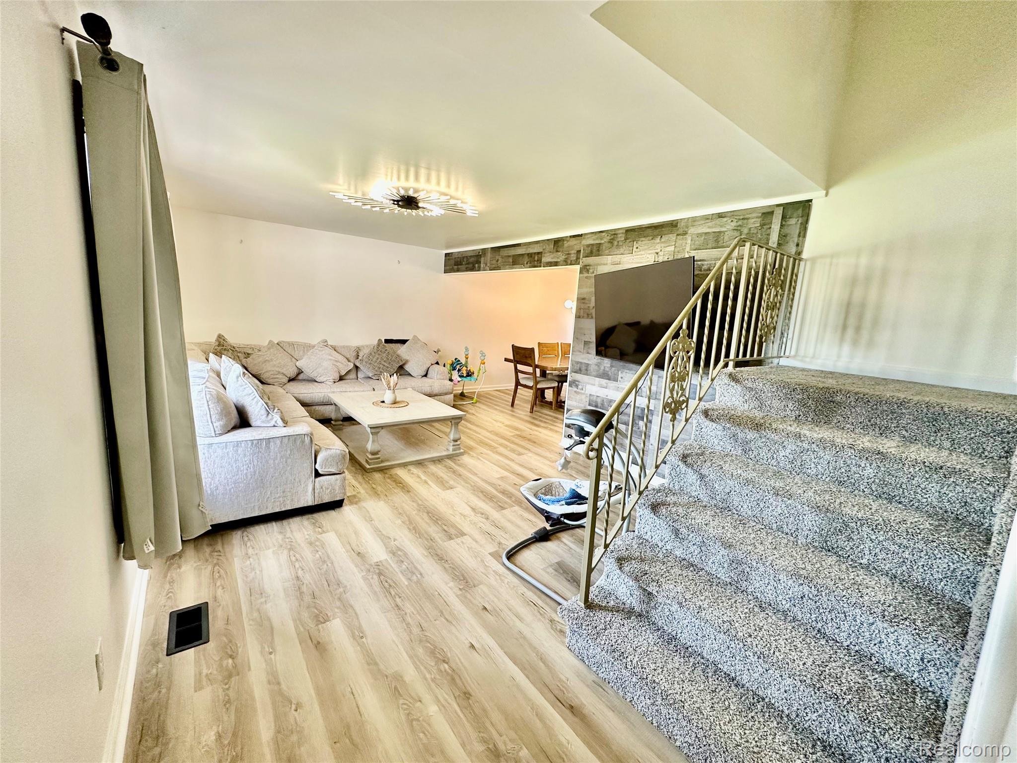 25880 Cherry Hill Road