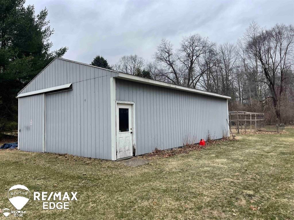 494 W Barnes Lake Road