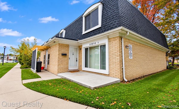 29852 CITY CENTER DR APT 1, WARREN, MI 48093 - Image dc337c01ca4cd05fbb0ad6e80a1ebeaf/3162786923