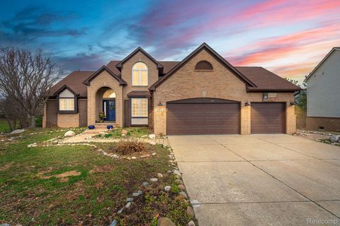 185 Columbia Drive South Lyon City MI 48178