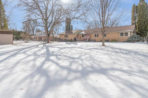 A home in SaginawCharterTownship_Saginaw