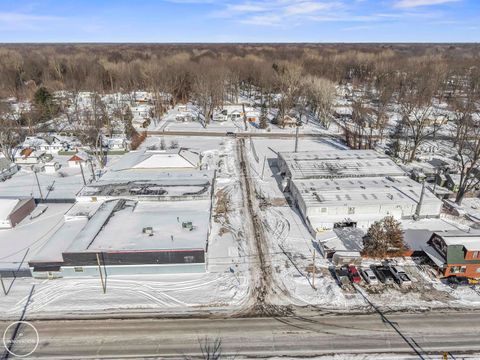 4618 Pointe Tremble Road Clay Township MI 48001