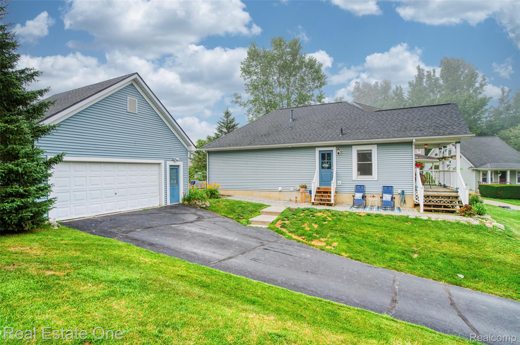 421 Montclair Lane