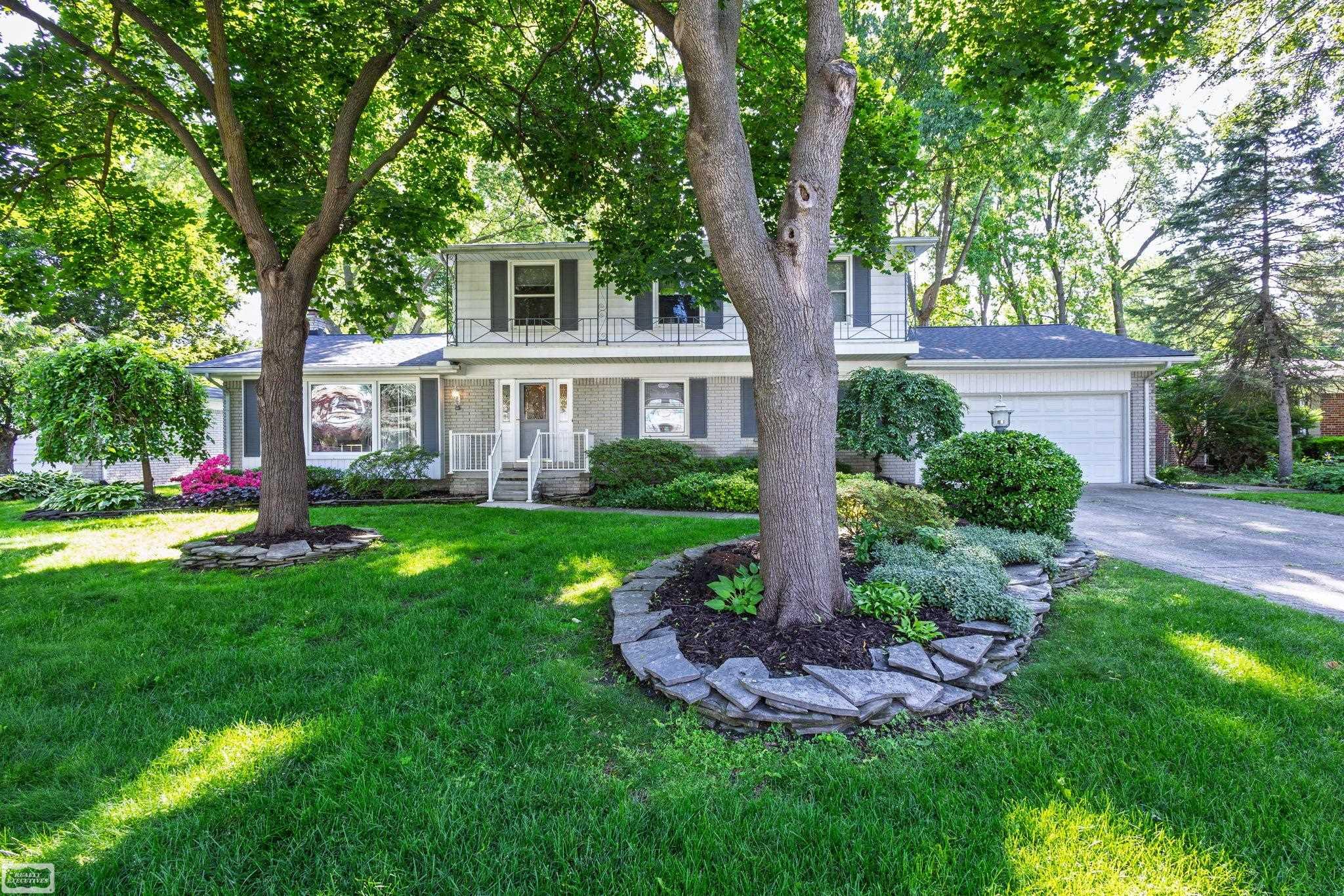 37154 Tall Oak Drive