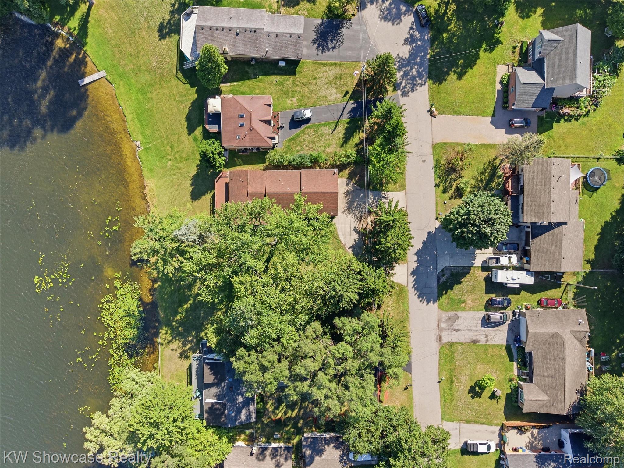 1675 Highland Park Drive