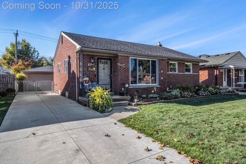 8455 Salem Lane Dearborn Heights City MI 48127