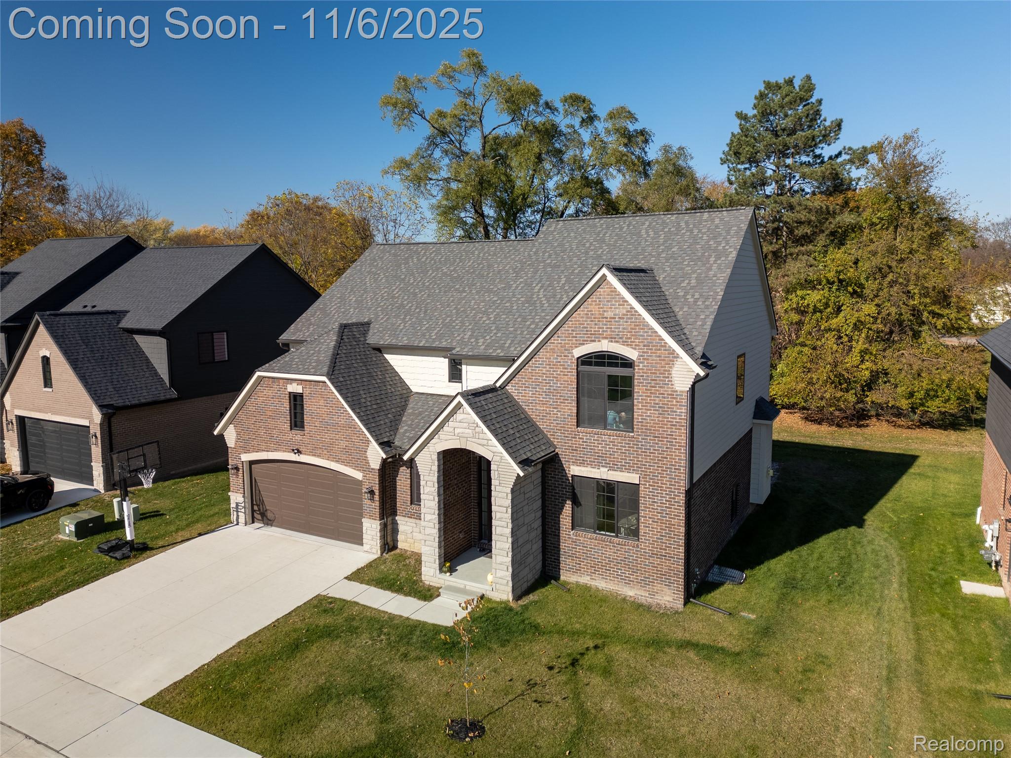 5092 Westminster Avenue