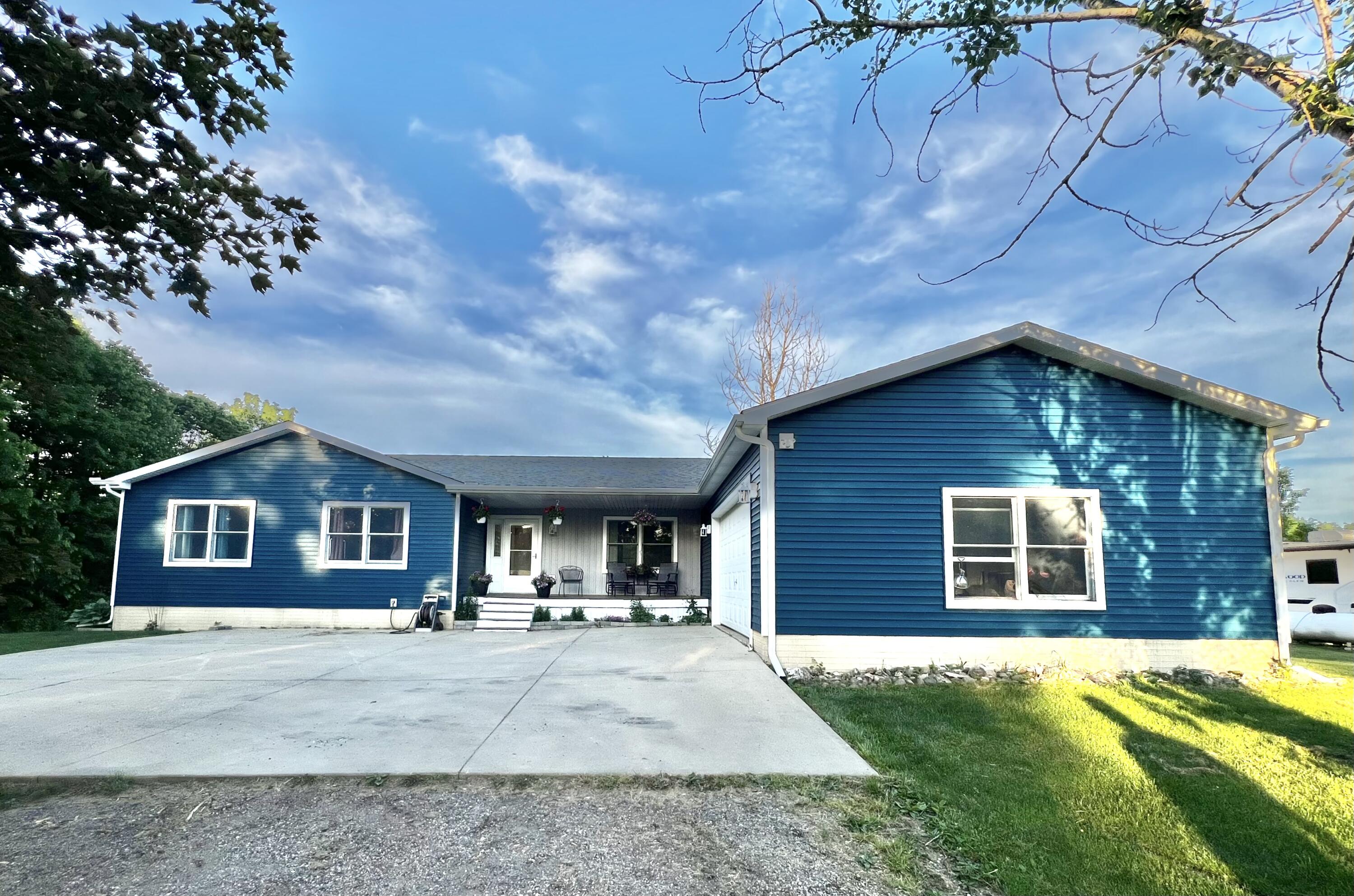 4491 N Waldron Road