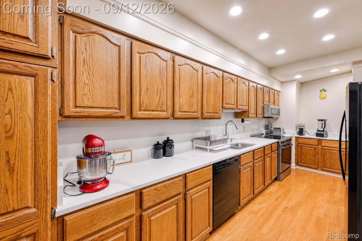 43050 12 Oaks Crescent Drive 4055