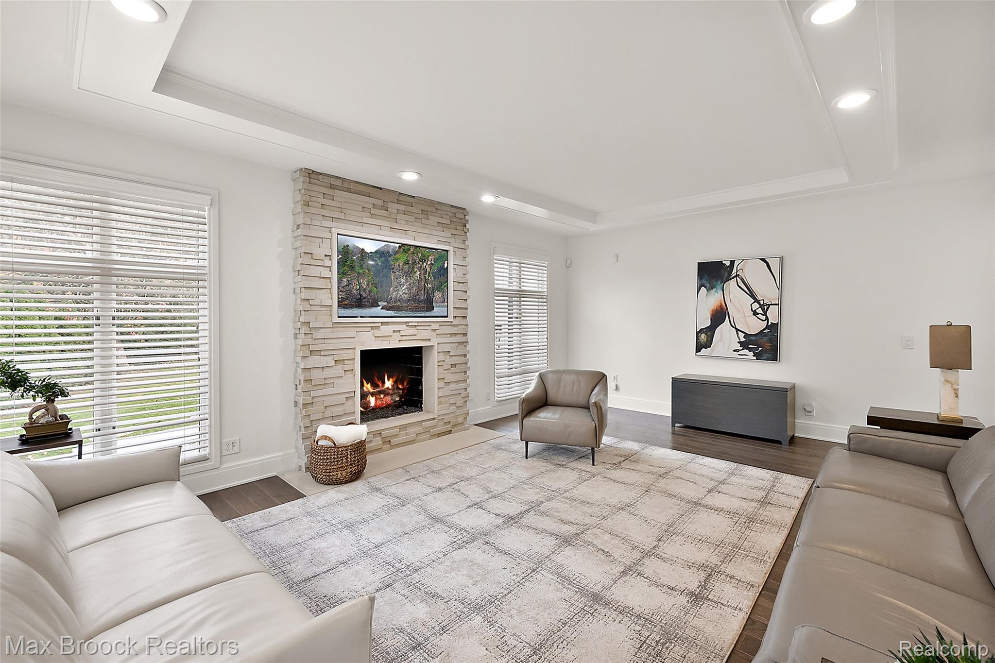 7515 Hiddenbrook Lane