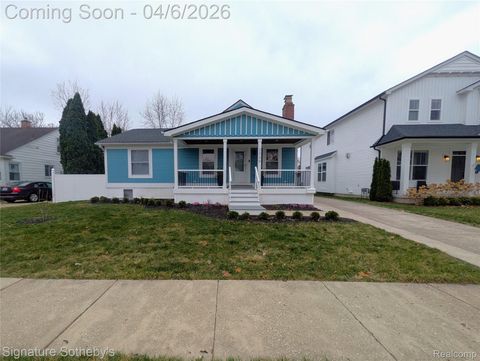 2059 Columbia Road Berkley City MI 48072