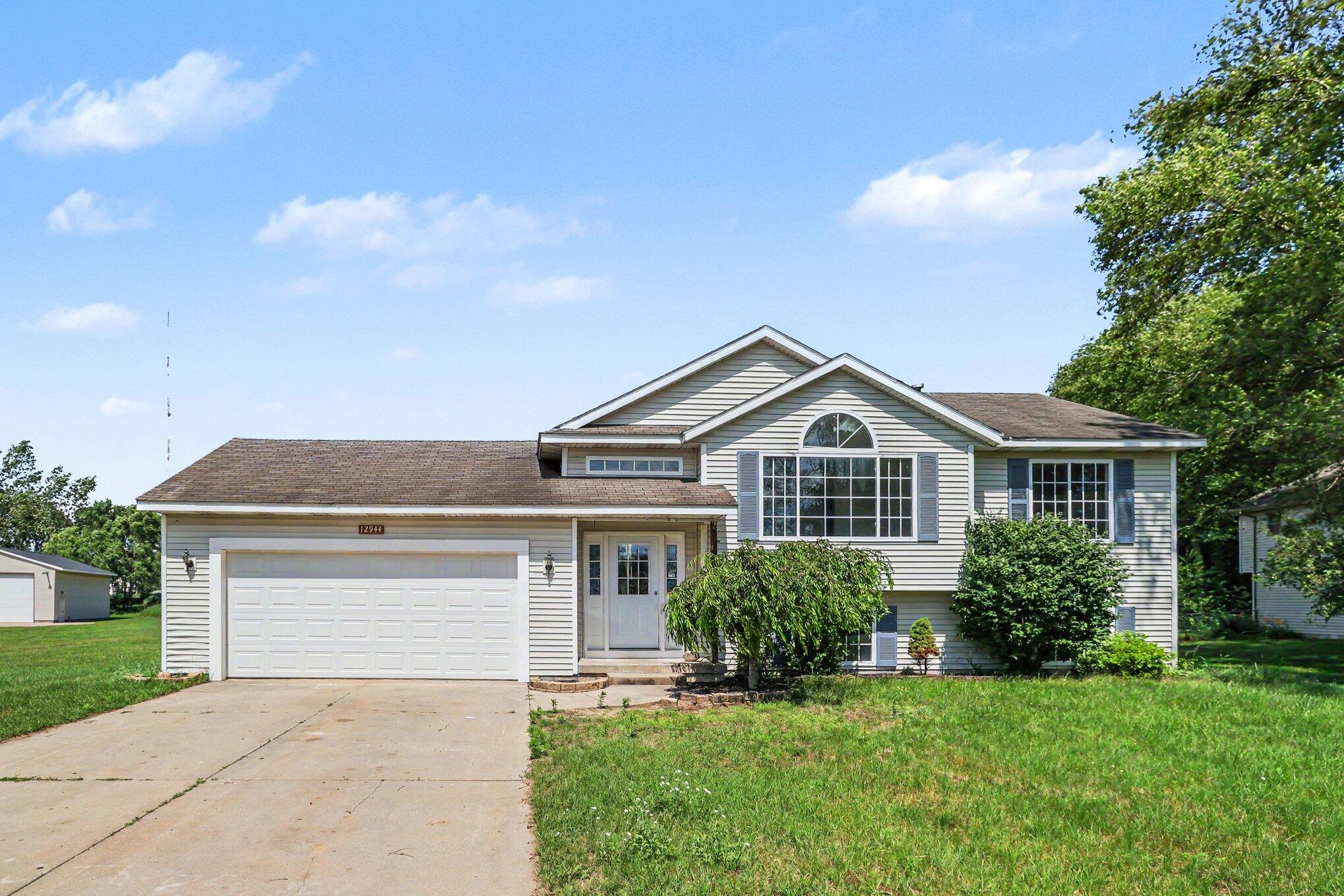 12944 Valley Drive