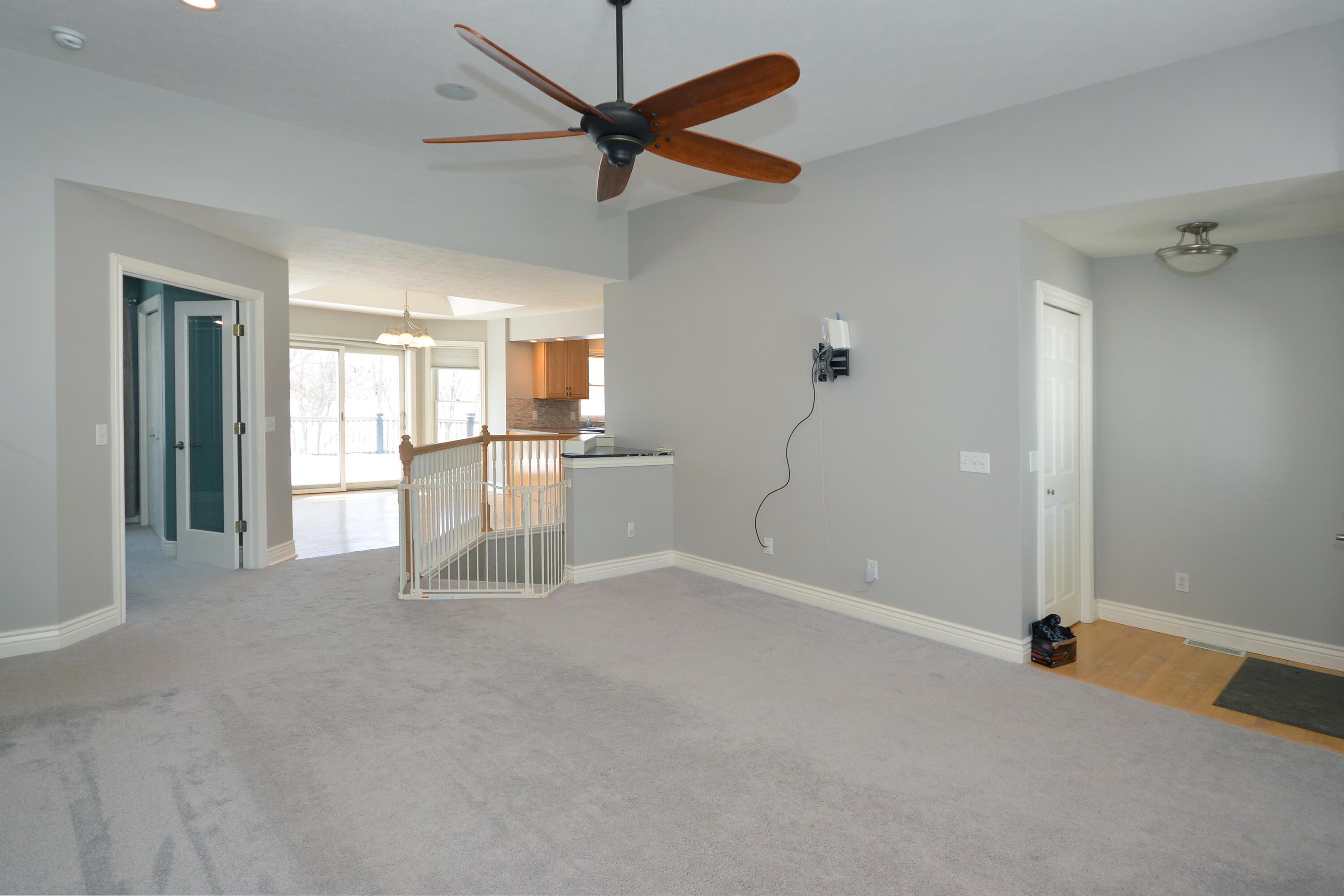 54060 W Ridgeview Circle