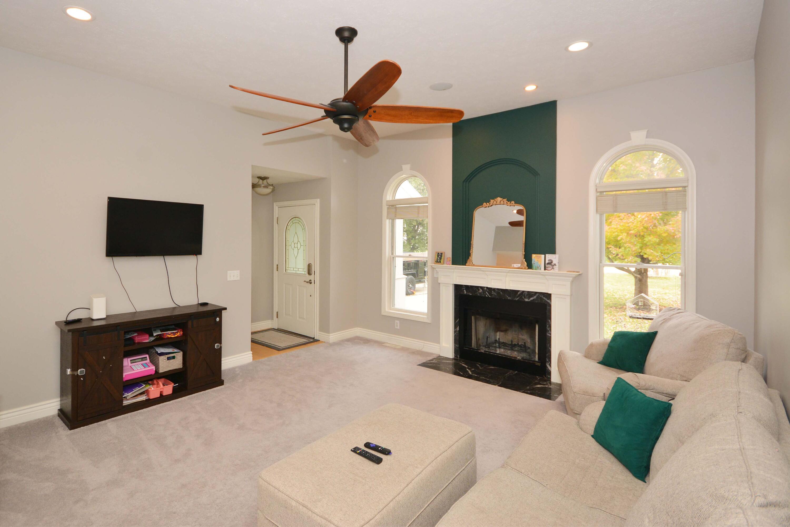 54060 W Ridgeview Circle