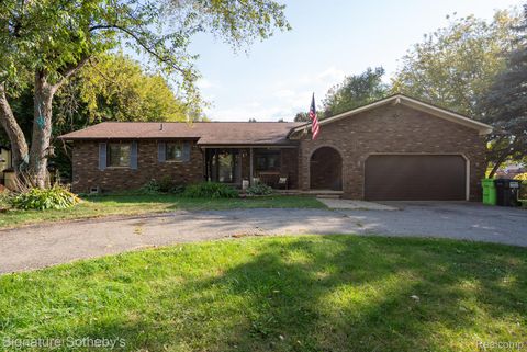 59415 Grand River Avenue Lyon Charter Township MI 48165