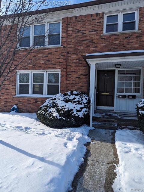 Photo of 26897 Parkington Street #9A, Roseville City, MI 48066 (MLS # 20251059996)
