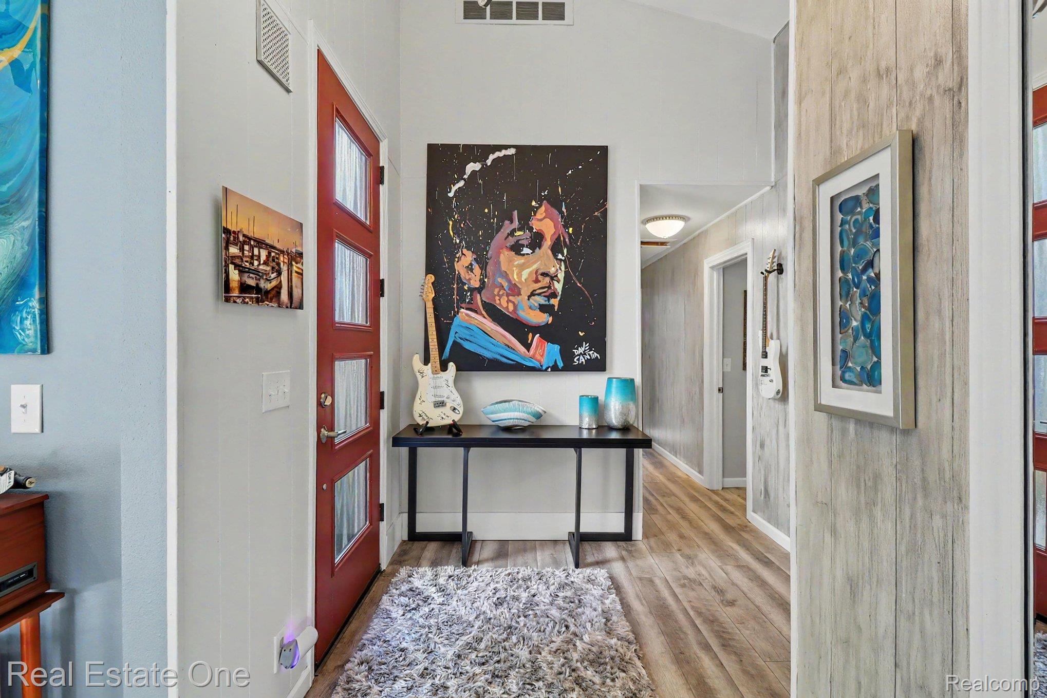 310 Pine Tree Rd Road