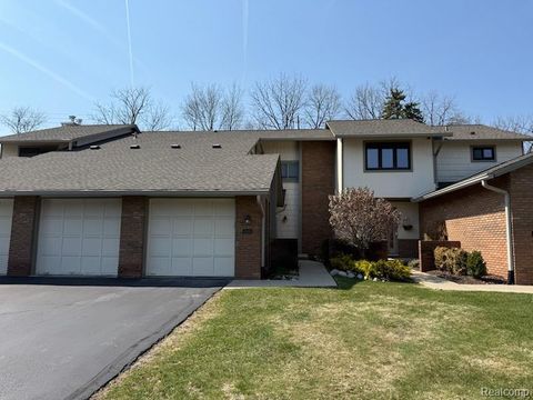 48108 COLONY FARM Circle Plymouth Charter Township MI 48170
