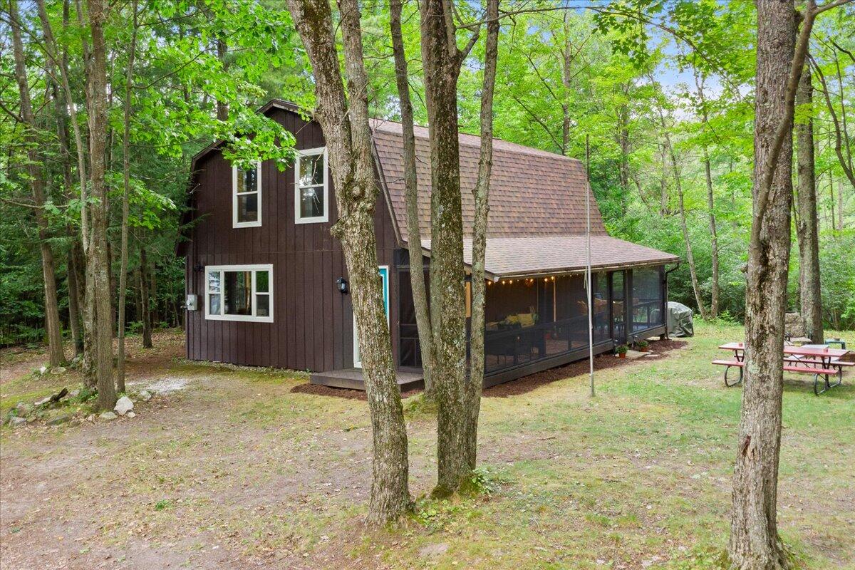 20308 Lakeview Drive