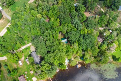 Tiny photo for 20308 Lakeview Drive, Burdell Township, MI 49688 (MLS # 71026013489)