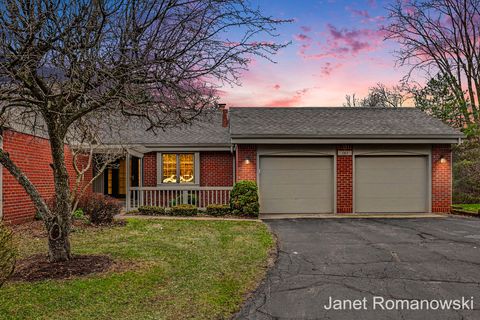 1317 Suncrest Drive NE Grand Rapids Charter Township MI 49525